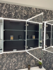 Showroom06